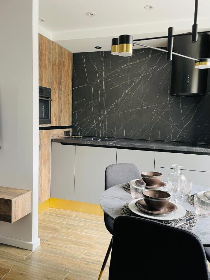 Siauliai 'Four Sisters' Apartment Екстериор снимка